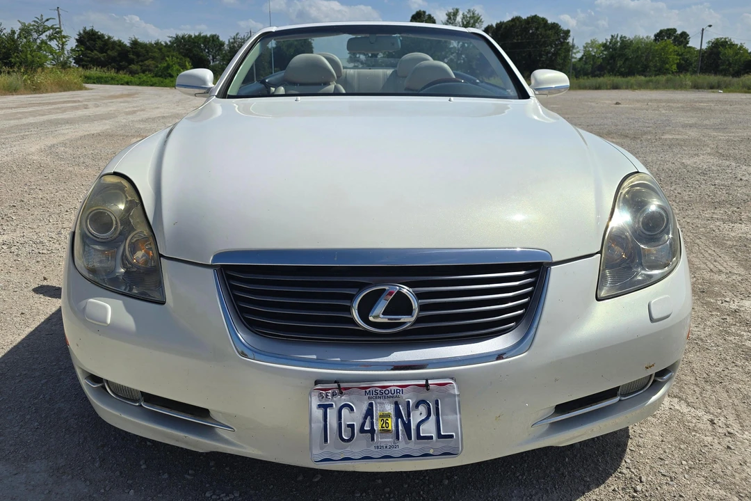2006 Lexus SC430 - Image 2 of 31