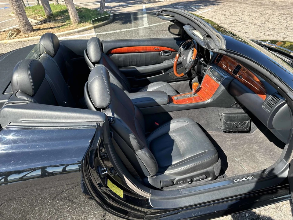 2006 Lexus SC430 - Image 26 of 31
