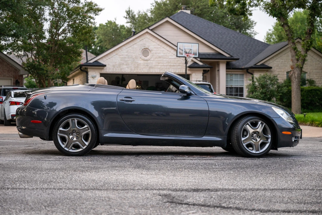 2006 Lexus SC430 - Image 10 of 31