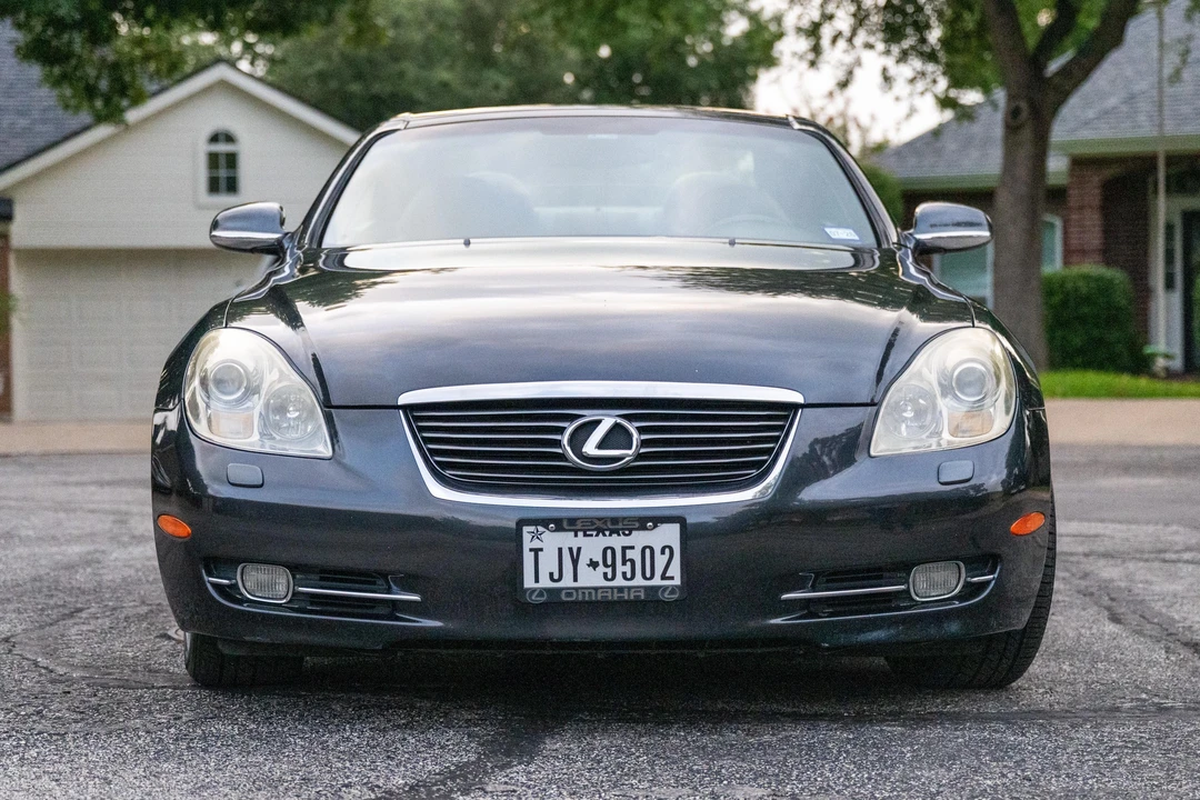 2006 Lexus SC430 - Image 2 of 31
