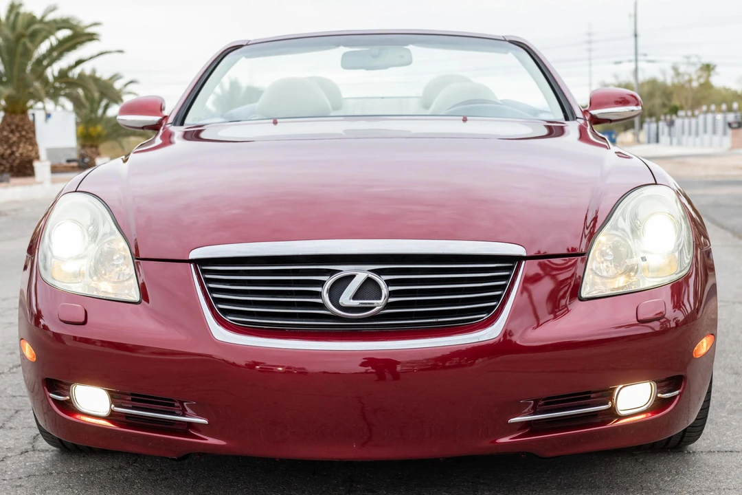 2006 Lexus SC430 - Image 2 of 31