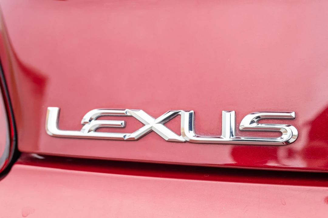 2006 Lexus SC430 - Image 18 of 31