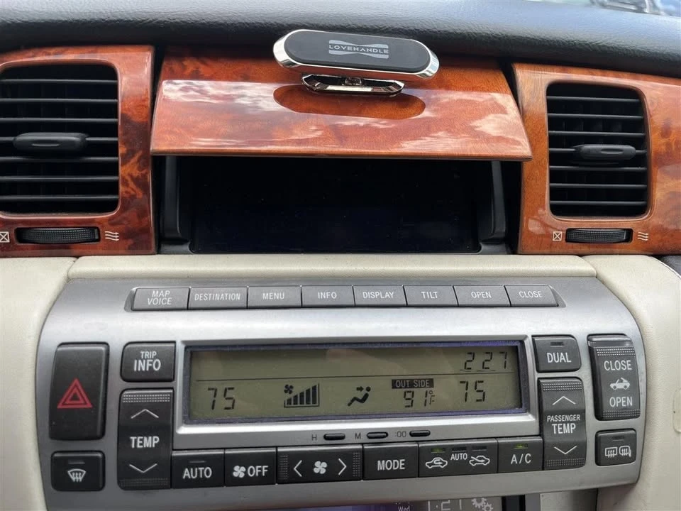 2006 Lexus SC430 - Image 17 of 20