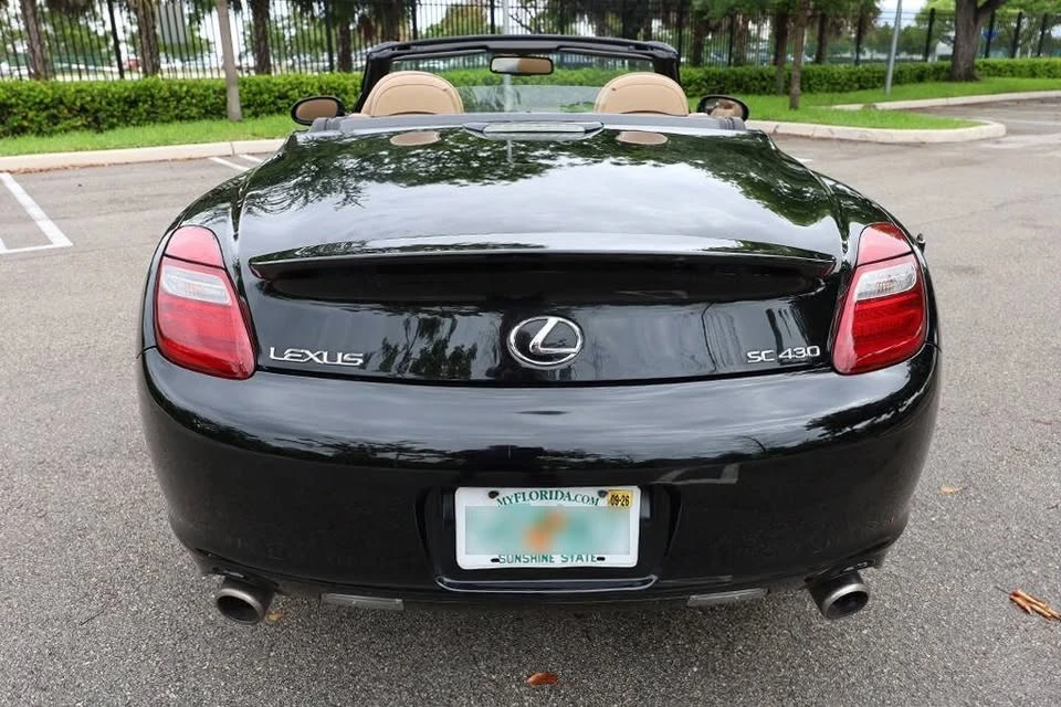 2006 Lexus SC430 - Image 10 of 20