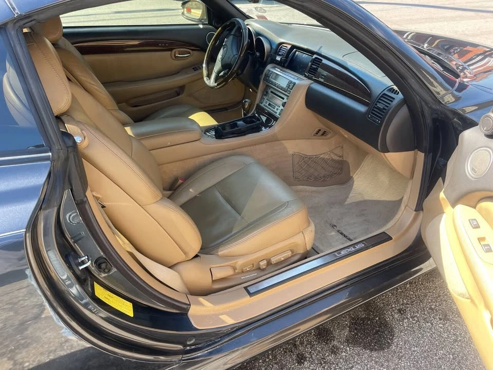 2006 Lexus SC430 - Image 9 of 16