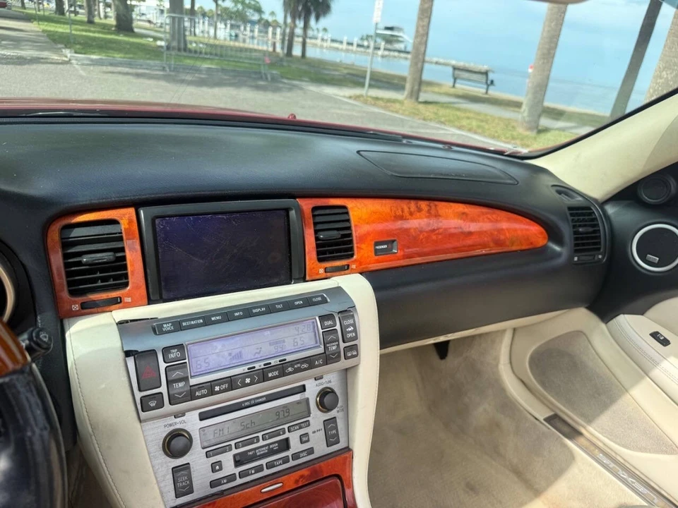 2006 Lexus SC430 - Image 30 of 31