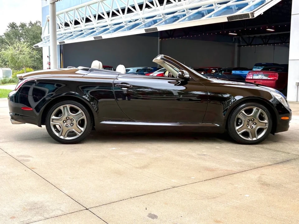 2006 Lexus SC430 - Image 4 of 21