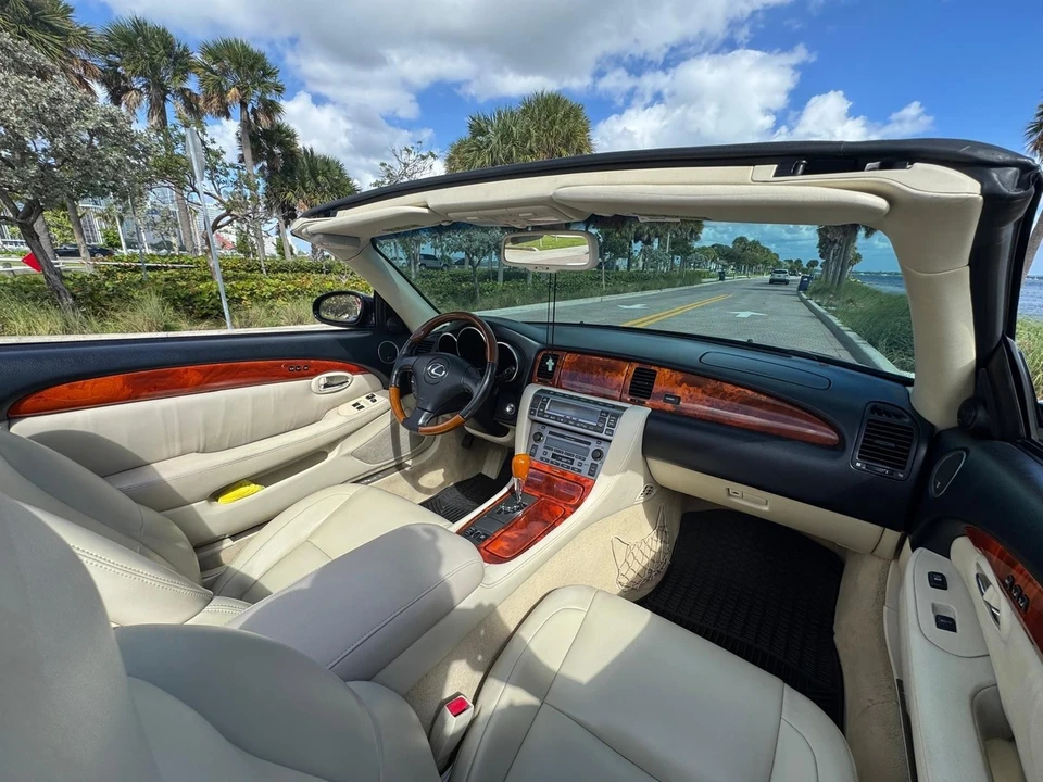 2006 Lexus SC430 - Image 16 of 21