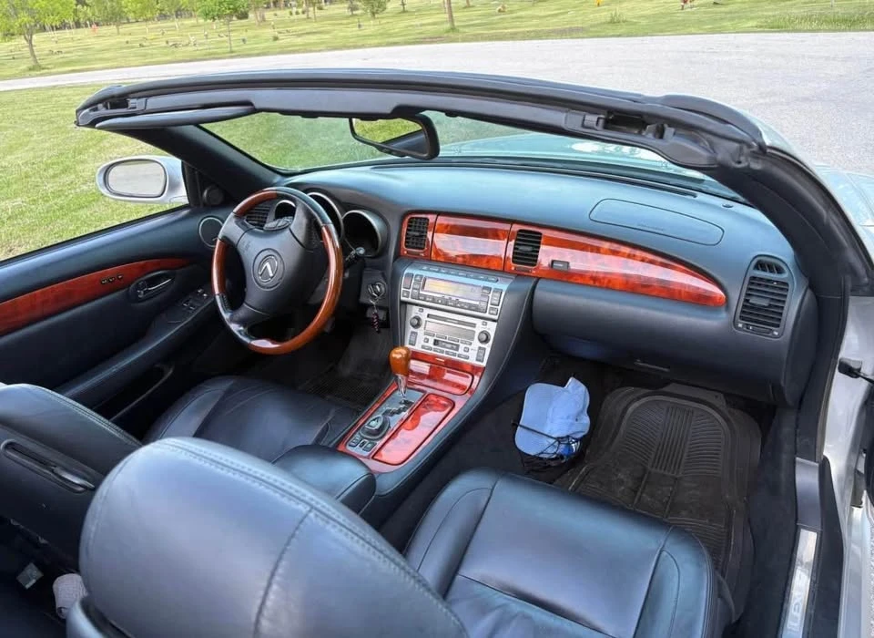 2006 Lexus SC430 - Image 7 of 9