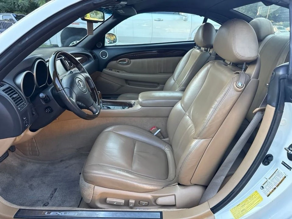 2006 Lexus SC430 - Image 7 of 9
