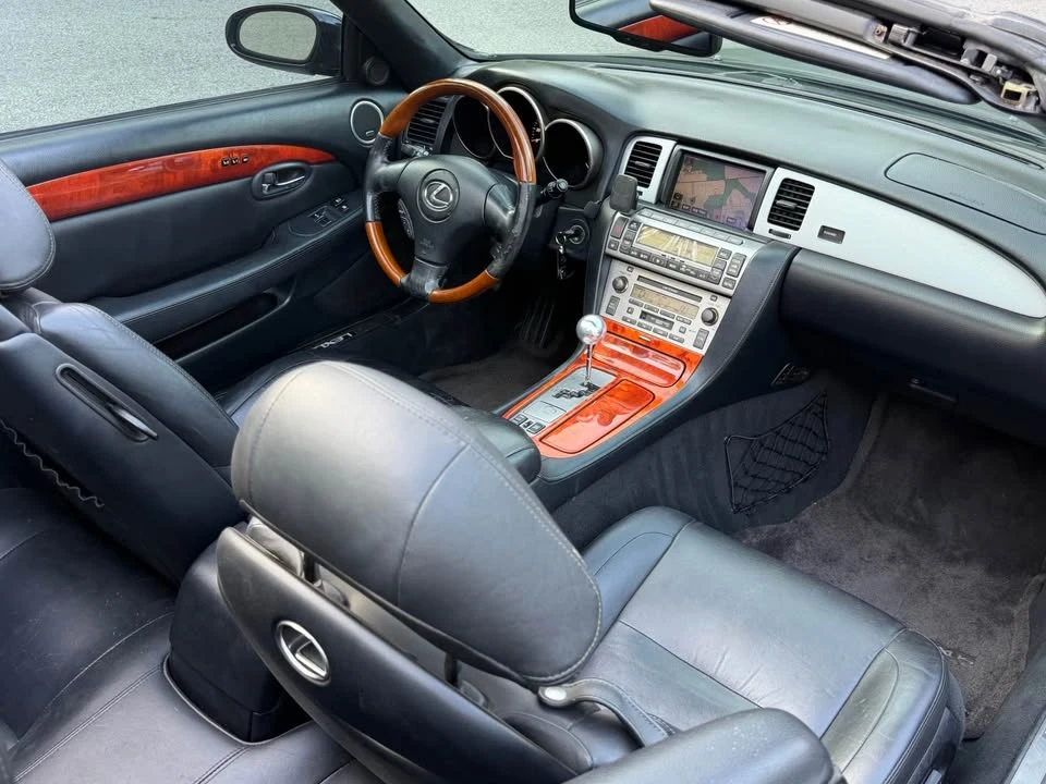 2006 Lexus SC430 - Image 11 of 20