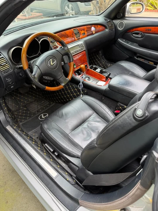 2006 Lexus SC430 - Image 10 of 10