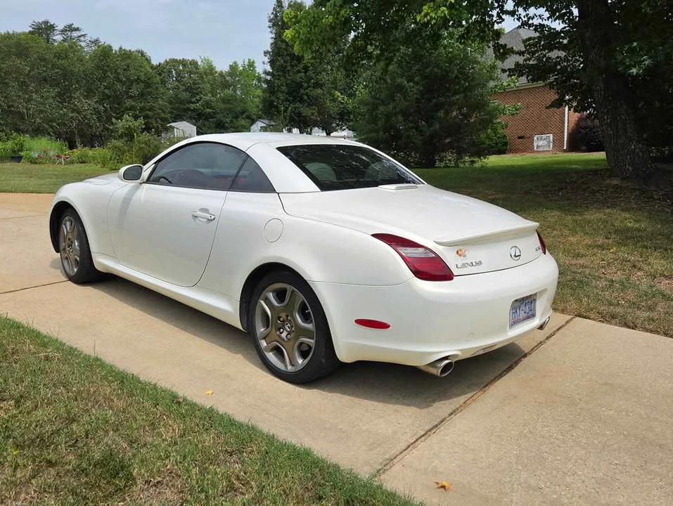2006 Lexus SC430 - Image 3 of 10