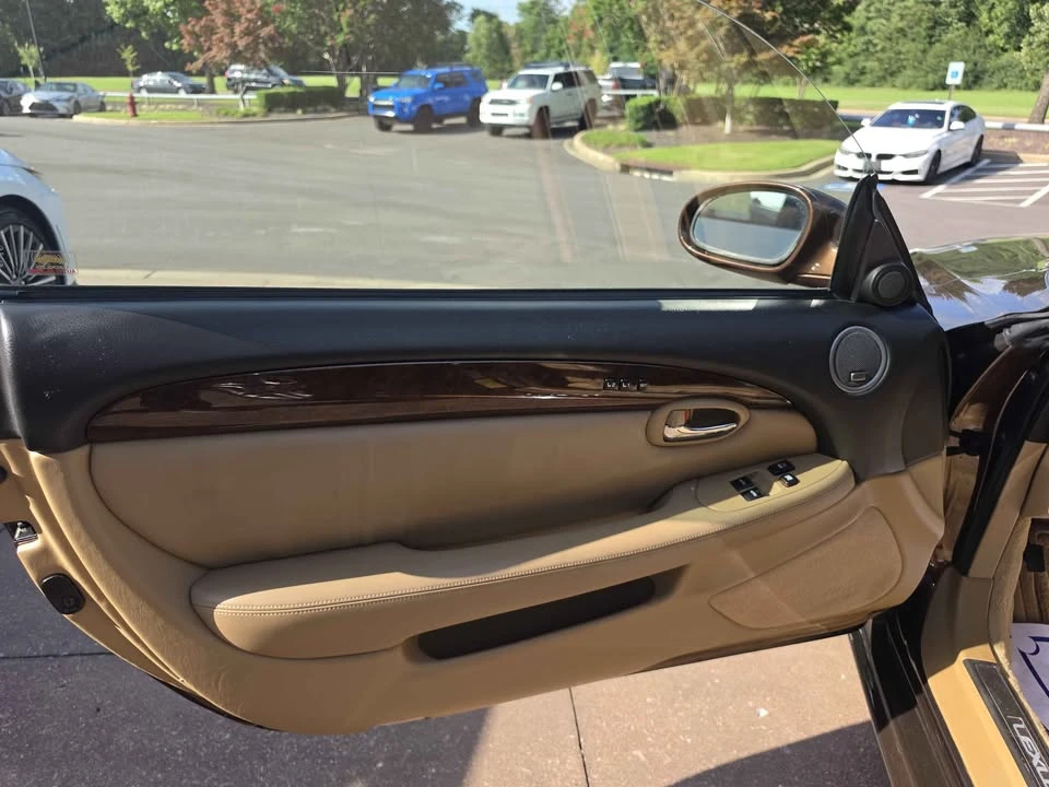 2006 Lexus SC430 - Image 8 of 11