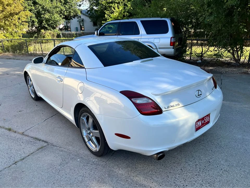 2006 Lexus SC430 - Image 2 of 10