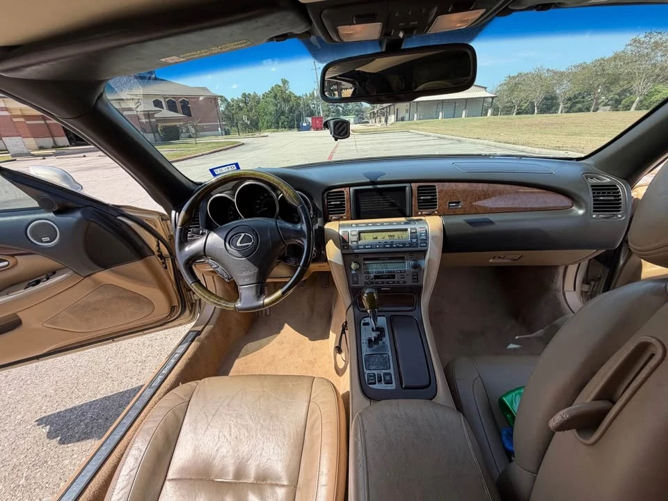 2006 Lexus SC430 - Image 10 of 20