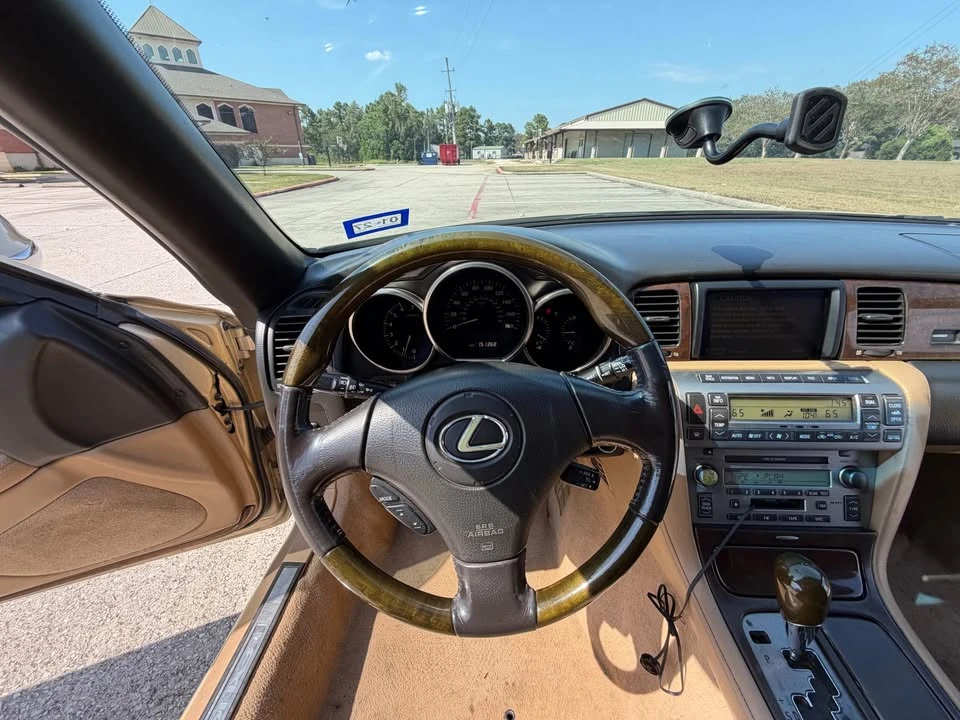 2006 Lexus SC430 - Image 11 of 20
