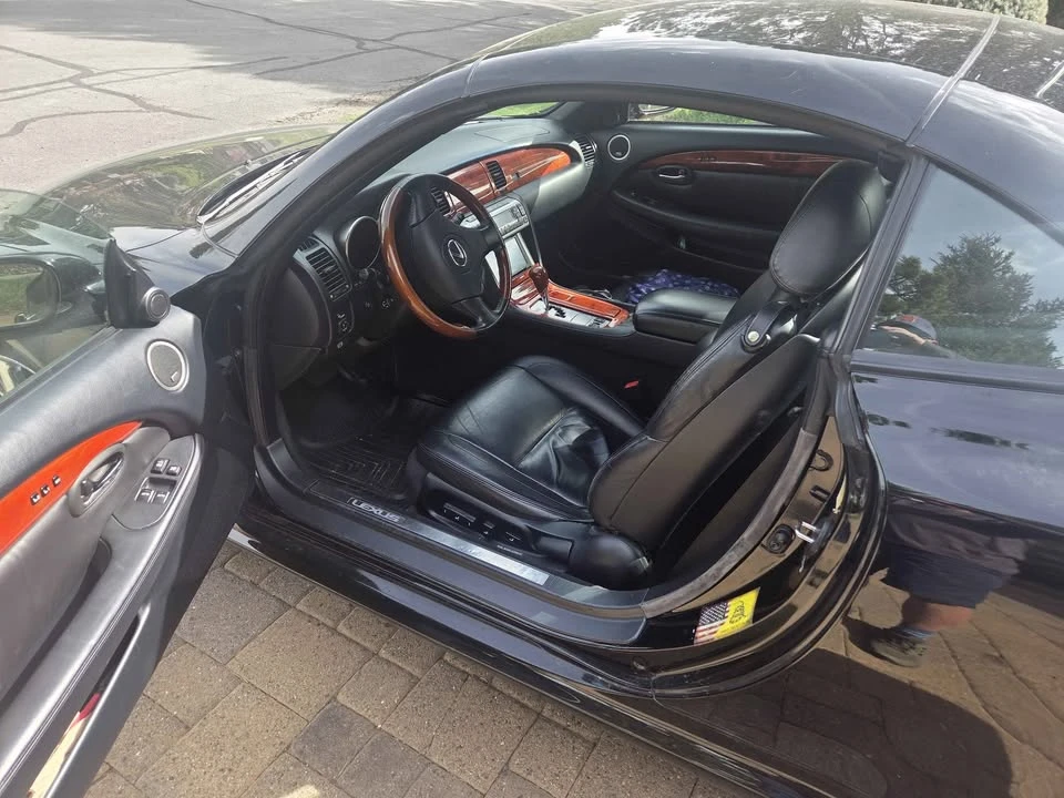 2006 Lexus SC430 - Image 2 of 2