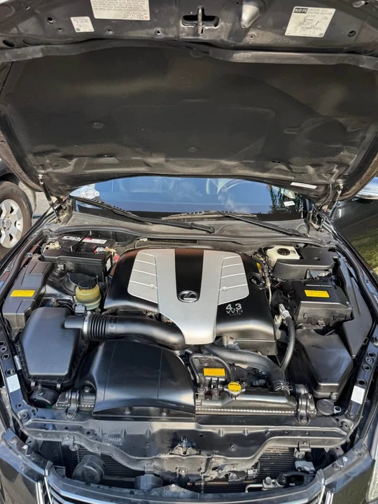 2006 Lexus SC430 - Image 11 of 20