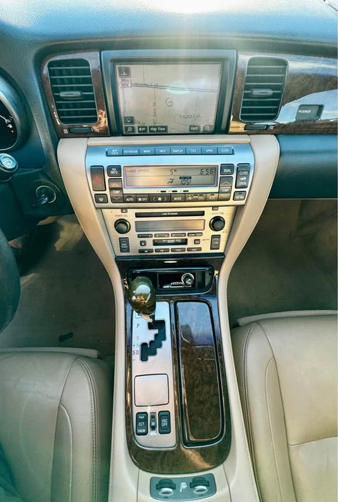 2006 Lexus SC430 - Image 12 of 14
