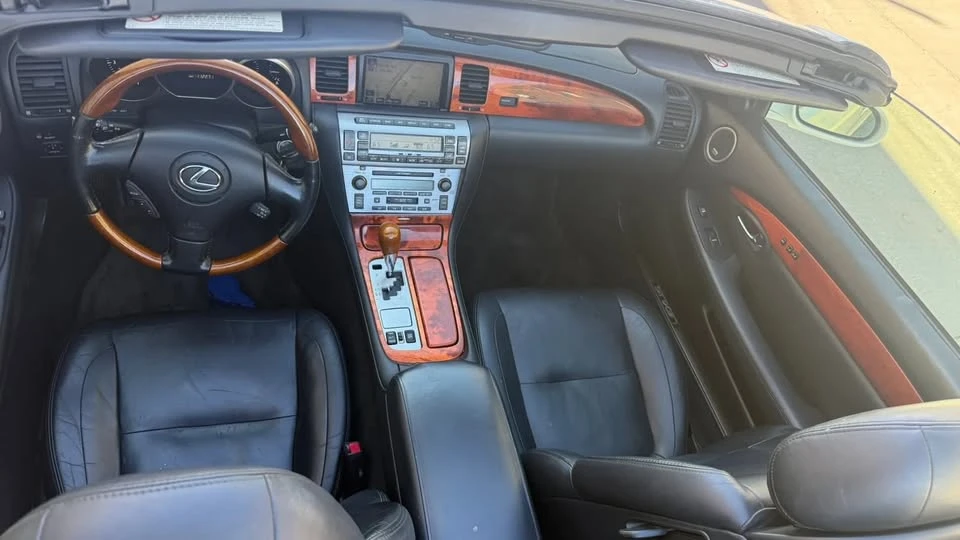 2006 Lexus SC430 - Image 9 of 20