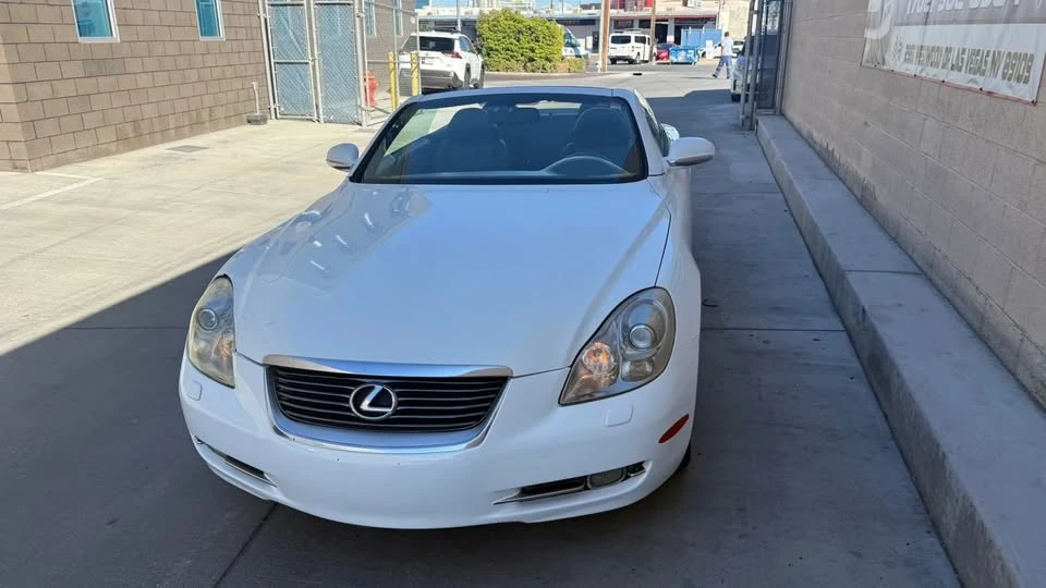 2006 Lexus SC430 - Image 11 of 20