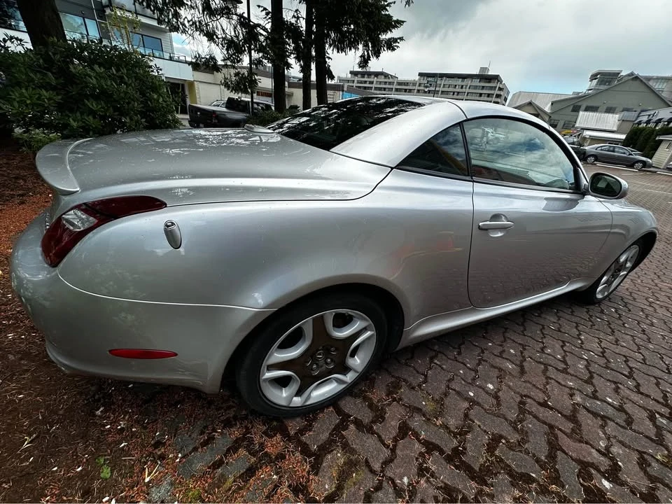 2006 Lexus SC430 - Image 3 of 10