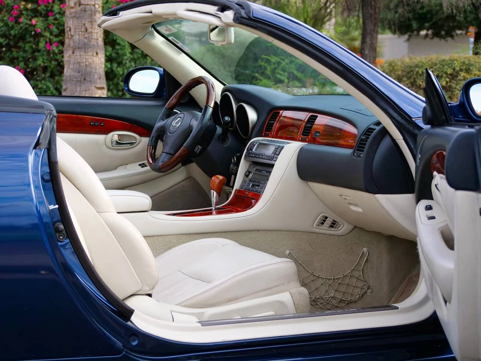 2006 Lexus SC430 - Image 19 of 24