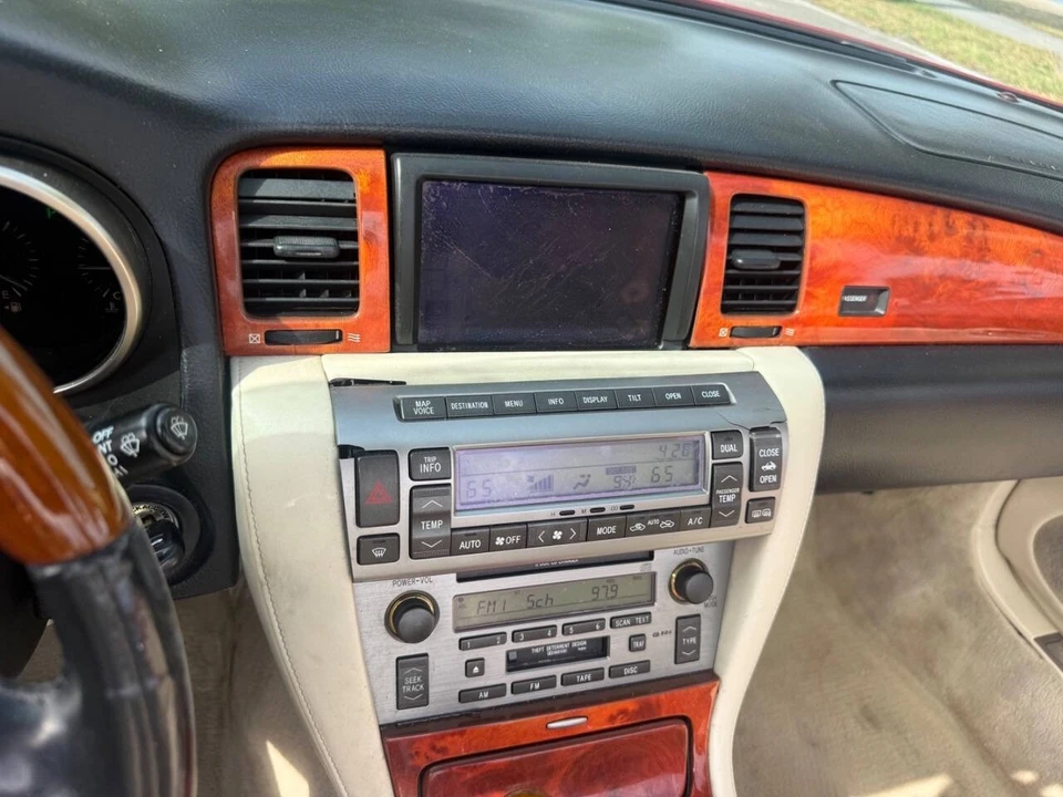 2006 Lexus SC430 - Image 17 of 31