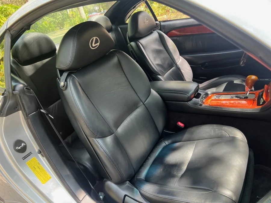 2006 Lexus SC430 - Image 10 of 18