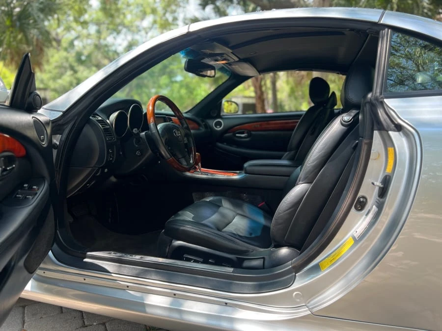 2006 Lexus SC430 - Image 11 of 18