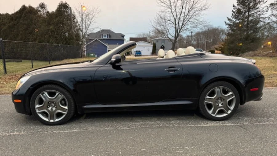 2006 Lexus SC430 - Image 2 of 28