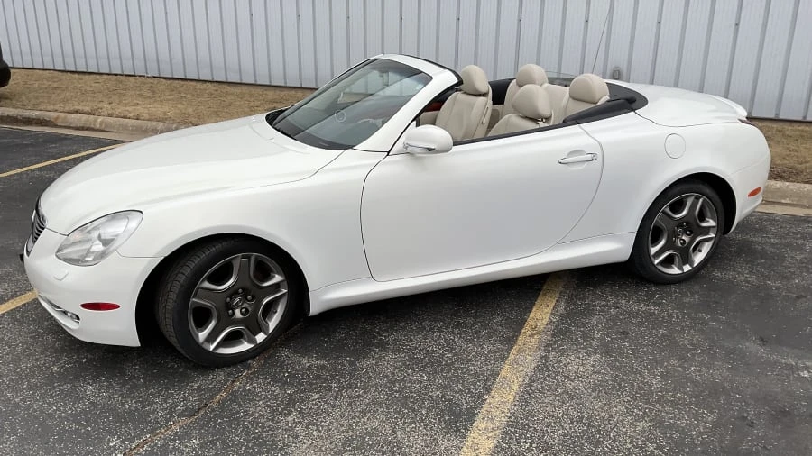 2006 Lexus SC430 - Image 2 of 15