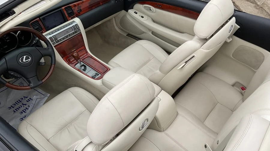 2006 Lexus SC430 - Image 5 of 15
