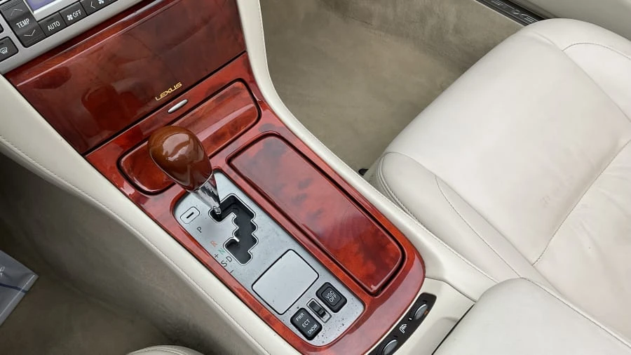 2006 Lexus SC430 - Image 6 of 15