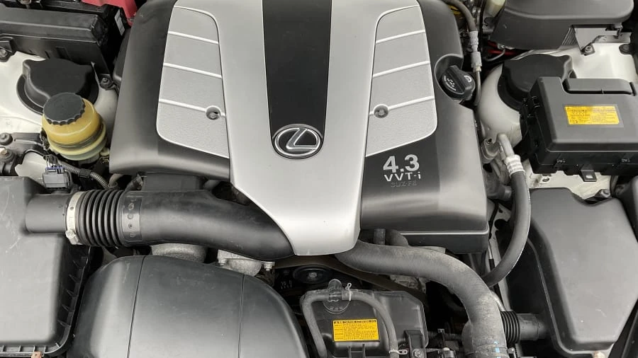 2006 Lexus SC430 - Image 10 of 15