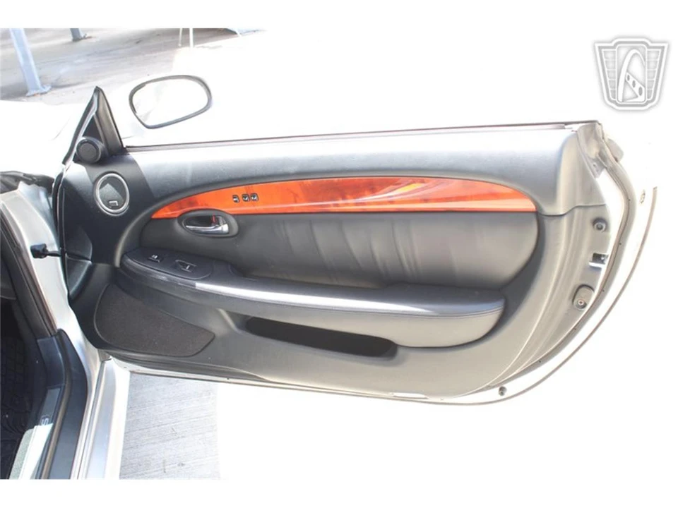 2006 Lexus SC430 - Image 18 of 31
