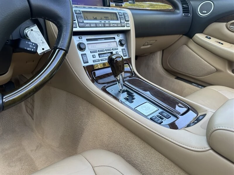 2006 Lexus SC430 - Image 14 of 31