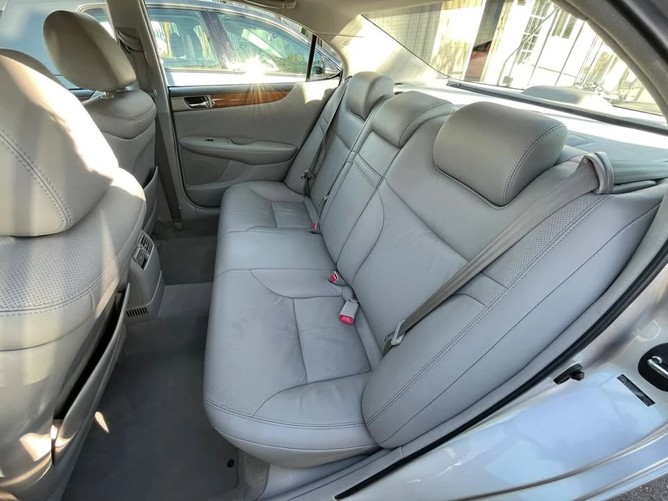 2006 Lexus ES 4th Gen - Image 15 of 20