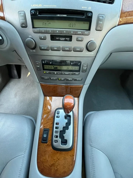 2006 Lexus ES 4th Gen - Image 19 of 20