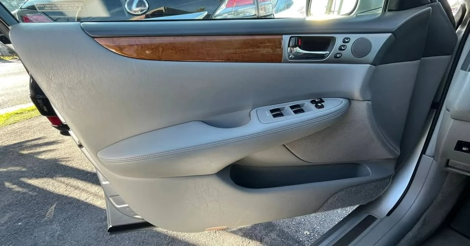 2006 Lexus ES 4th Gen - Image 9 of 20