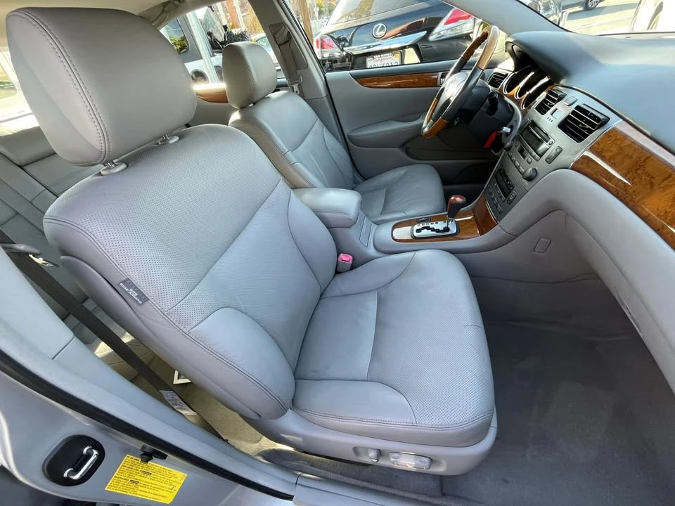 2006 Lexus ES 4th Gen - Image 14 of 20