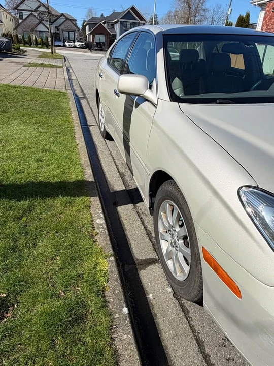 2006 Lexus ES 4th Gen - Image 4 of 8