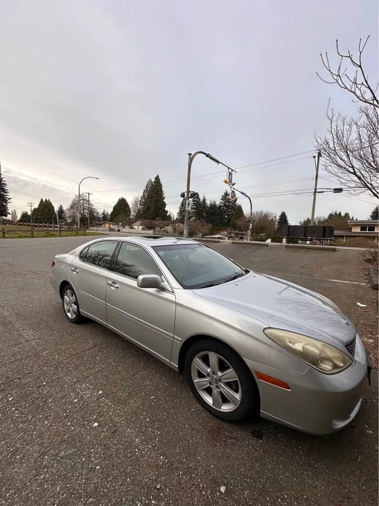 2006 Lexus ES 3rd Gen - Image 2 of 11