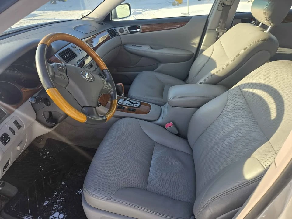 2006 Lexus ES 4th Gen - Image 5 of 17