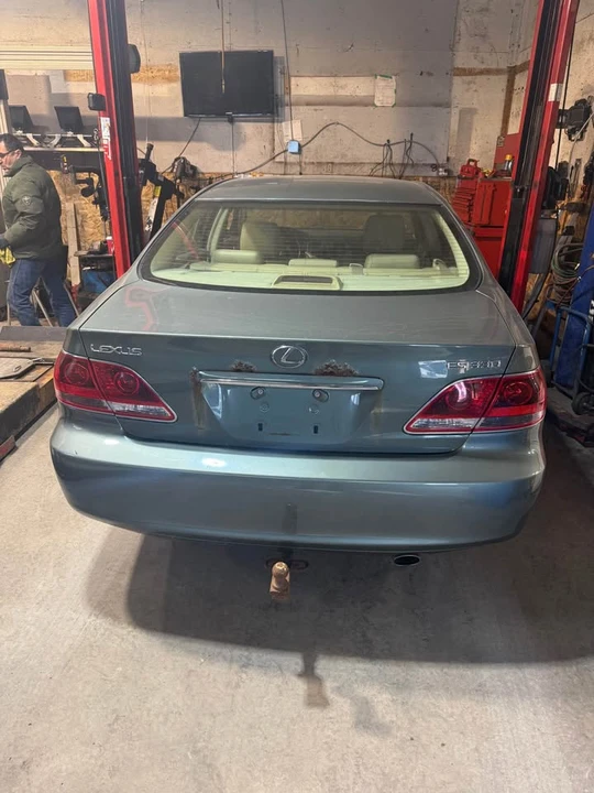 2006 Lexus ES 4th Gen - Image 12 of 12