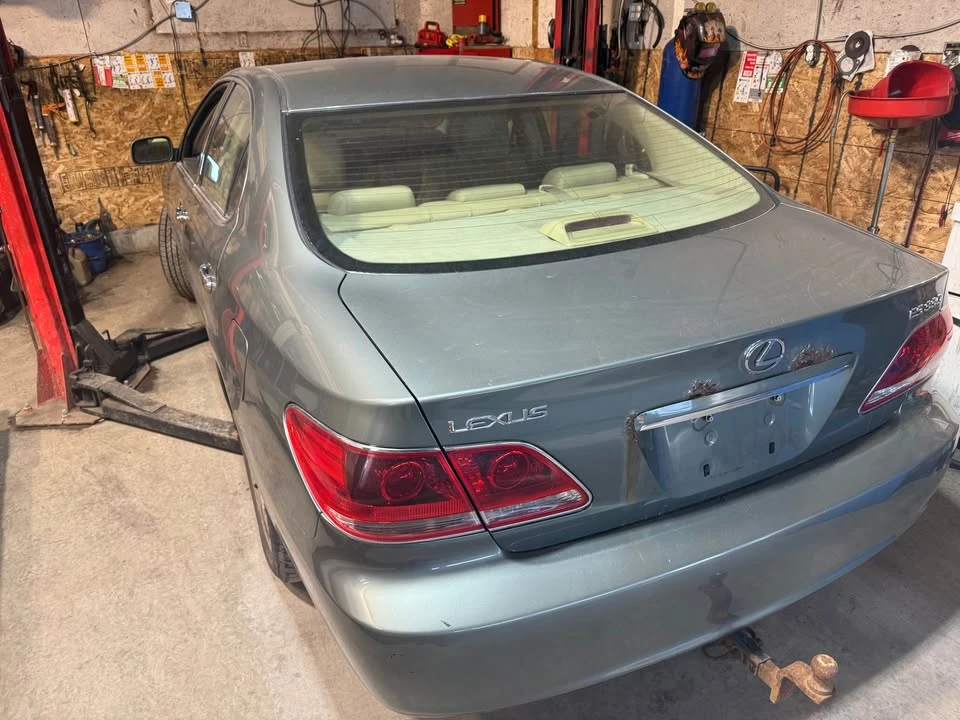 2006 Lexus ES 4th Gen - Image 3 of 12