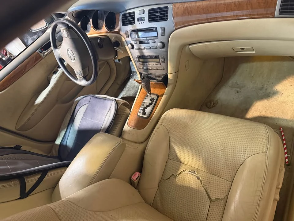 2006 Lexus ES 4th Gen - Image 5 of 12