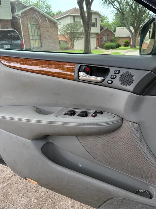 2006 Lexus ES 4th Gen - Image 8 of 10