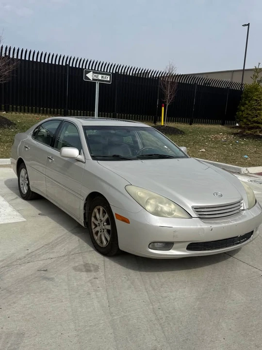 2006 Lexus ES 4th Gen - Image 3 of 15